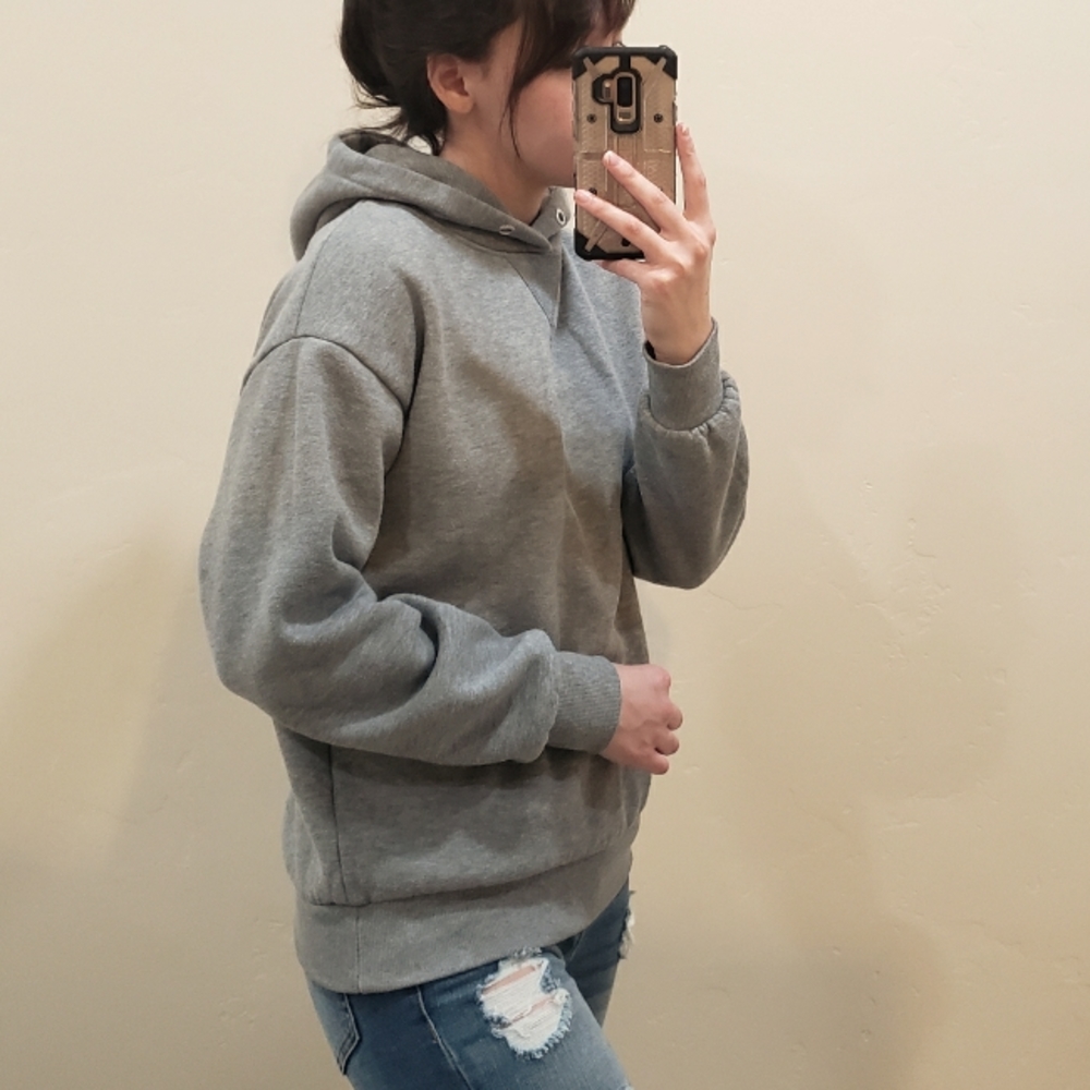 Forever 21 Gray hoodie Size Small